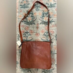 I Medici Genuine Italian Leather Crossbody Bag